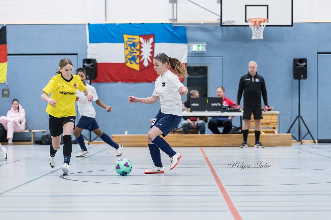 Bild 482 - C-Juniorinnen Loewinnen Cup